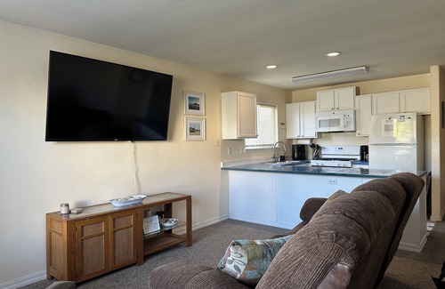 Crescent City Casa | Dock Walk 1- Cozy 3 bed/2 bath near beaches