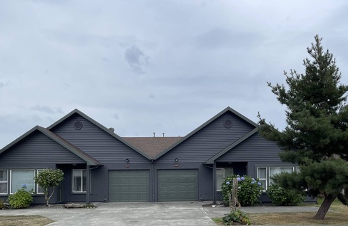 Crescent City Casa | Dock Walk 1- Cozy 3 bed/2 bath near beaches