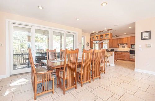 South Bethany Harbor Casa | Dockside Daydream - Large home on canal w/elevator