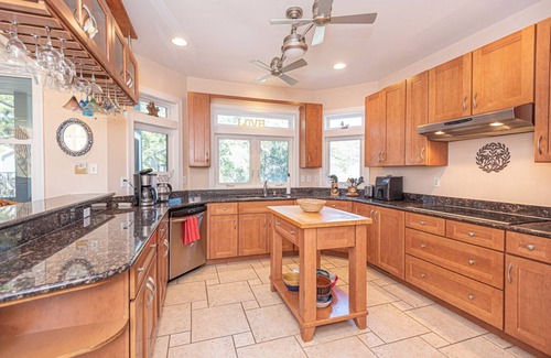 South Bethany Harbor Casa | Dockside Daydream - Large home on canal w/elevator
