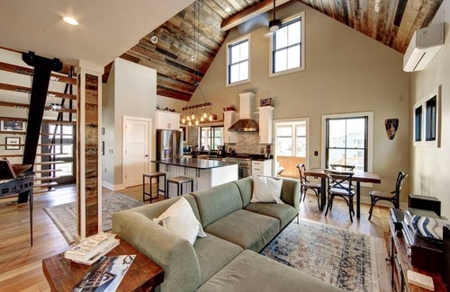 Ocracoke Casa | Dockside Retreat - Waterfront home in Oyster Creek
