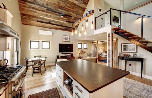 Ocracoke Casa | Dockside Retreat - Waterfront home in Oyster Creek