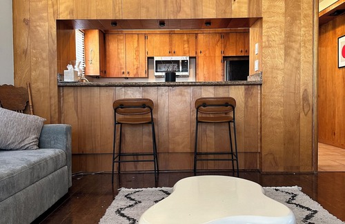 Silver Lake Casa | Dodger Stadium House for Rent! 5bedroom 3 Bath, with private patio!