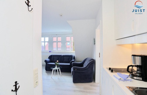 Juist Apartamento | Dog and family-friendly apartment with sauna and swimming pool, centrally located