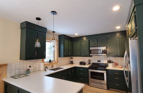 Carrabassett Valley Chalet De Esquí | Dog-friendly chalet + hot tub, EV charger