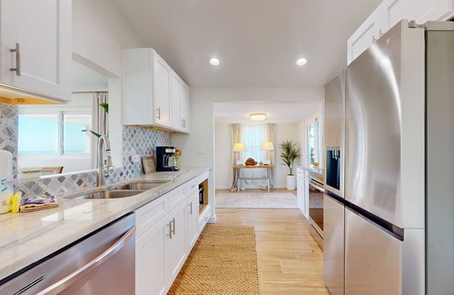 Southpointe Casa | Dog-friendly beachfront home w/deck, views, and beach access