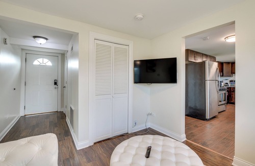 Blue Island Apartamento | Dog-Friendly Blue Island Apt w/ Backyard!
