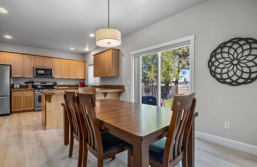 Old Farm District Casa | Dog Friendly ~ Bonus Room ~ Fireplace ~ BBQ ~ Fenced Yard ~ Close to Park!