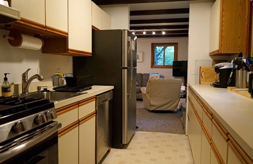 Moultonborough Chalet De Esquí | Dog-friendly chalet near the beach with deck, washer/dryer, grill, lawn & AC