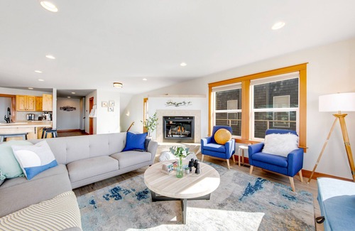 Lincoln City Casa | Dog-Friendly Coastal Retreat w/ Ocean Views, Private Hot Tub, & Gourmet Kitchen