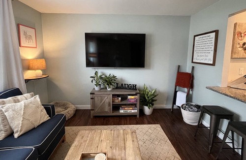Rehoboth Beach Cabaña | Dog friendly cottage with HOT TUB and fenced in backyard!