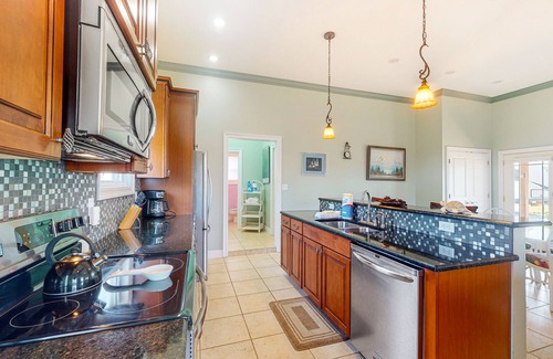 Port St. Joe Cabaña | Dog-friendly cottage near the beach with patio, grill, washer/dryer, partial AC
