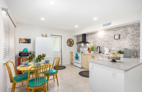 Chandler Casa | Dog Friendly, Downtown Chandler, Has It All!