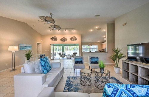 Trafalgar Casa | Dog-Friendly Escape with Dock and Kayaks in Cape Coral