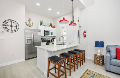 Corpus Christi Casa | Dog-Friendly Getaway with Fun Amenities, Just Steps from the Beach