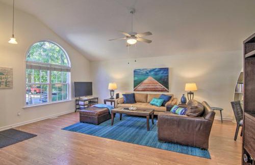 Ocean Pines Casa | Dog-Friendly Getaway 9 Mi to Ocean City Beach!