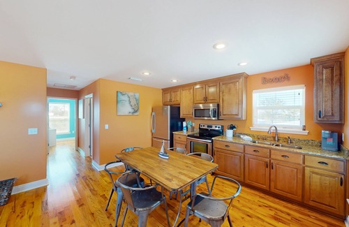 Port St. Joe Casa | Dog-friendly home blocks from the beach with patio, balcony, & outdoor shower
