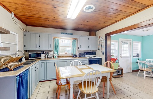 Morehead City Casa | Dog-friendly home near water with foosball, bikes, grill, outdoor shower, & W/D