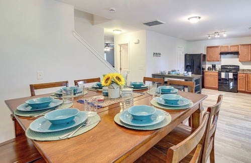 Bolivia Casa | Dog-Friendly Home w/ Pool Access in Bolivia!