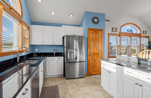 Ocean Hill Casa | Dog-friendly home with private hot tub, seasonal pool & tennis/pickleball courts