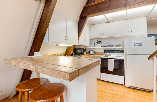 Dunes City Casa | Dog-Friendly Home with Expansive Deck with Hot Tub and Dock on Woahink Lake