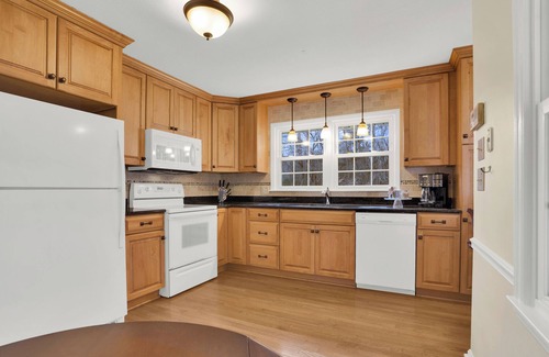 Durham Casa | Dog Friendly House Near Duke + Downtown + Airport