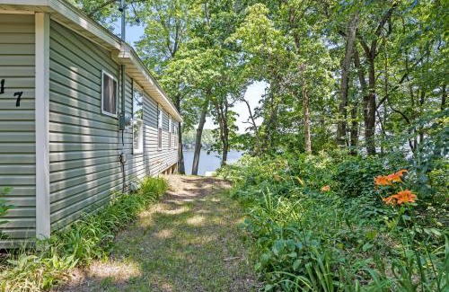 Pullman Casa | Dog-Friendly Idyllic Lakefront Home