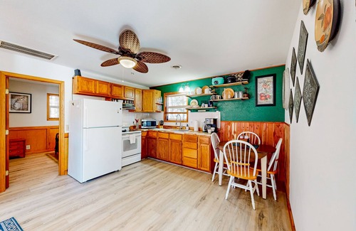 Eagle Rock Casa | Dog-friendly lakefront getaway with a firepit, large deck, & washer/dryer