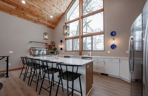 Waterfront Greens Casa | New! Discover Serendipity: Lake Front, Dogs Ok, Pool, Hot Tub!