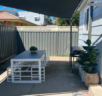Halekulani Apartamento | Dog friendly new humble abode In hotspot location