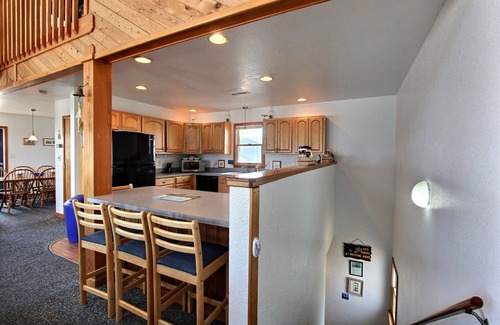 Buxton Casa | Dog-Friendly, Ocean View House w/ AC, Private Hot Tub, Shared Pool, Private W/D