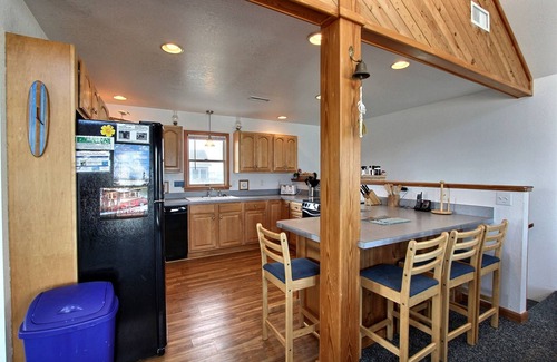 Buxton Casa | Dog-Friendly, Ocean View House w/ AC, Private Hot Tub, Shared Pool, Private W/D