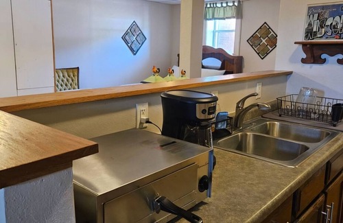 Cassville Casa | Dog-friendly riverview home on the Mississippi!