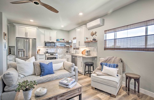 Point Loma Heights Casa | Dog-Friendly San Diego Home - 1 Mi to Ocean Beach