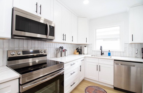 Shore Acres Casa | Dog Friendly St Pete Sanctuary
