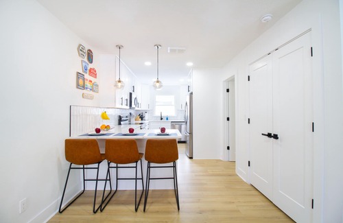 Shore Acres Casa | Dog Friendly St Pete Sanctuary