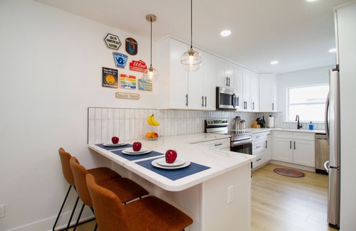 Shore Acres Casa | Dog Friendly St Pete Sanctuary