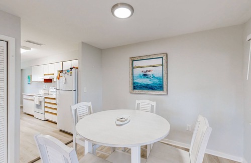 Buxton Casa | Dog-friendly townhouse with pool access, central AC, washer/dryer & ocean view