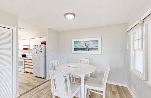 Buxton Casa | Dog-friendly townhouse with pool access, washer/dryer, fast WiFi, AC & ocean view