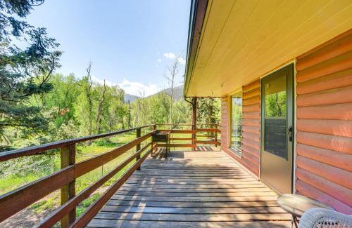 Cascade Casa | Dog Friendly Cabin with Yard and Mtn Views in Cascade