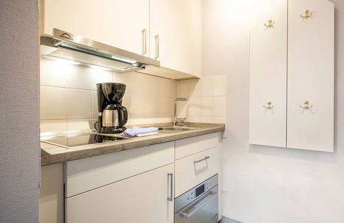 Juist Apartamento | Dog-friendly vacation apartment ideal for couples, with swimming pool and sauna.