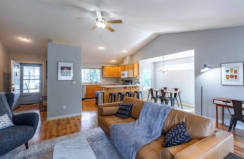 Mountain View Casa | Dog Ok | 5min to Restaurants | Patio