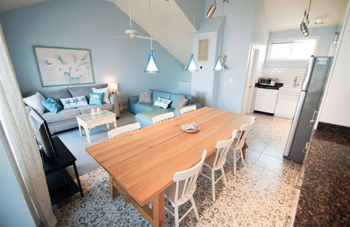 Currituck County Casa | Dogs stay FREE! 2-min walk to beach-2Bedrooms-3Beds -3Baths-Pool-Linens Provided