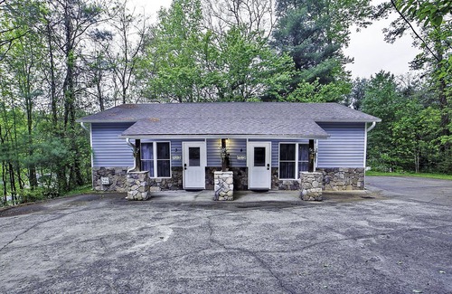 Avery Creek Casa | Dogwood Cottage - A perfect AVL couples escape