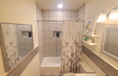 Wilmington Cabaña | Dogwood Cottage - Charming, renovated bungalow decorated in boho chic style