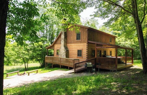 Logan Cabina | Dogwood | Hocking Hills