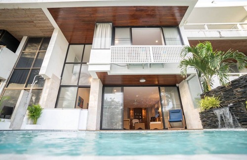 Jomtien Villa | Dojo piscina villa frente a la playa y vistas al mar