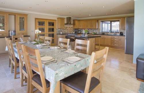 Gaerwen Cabaña | DOL FRAINT, family friendly, with a garden in Llanfairpwllgwyngyll