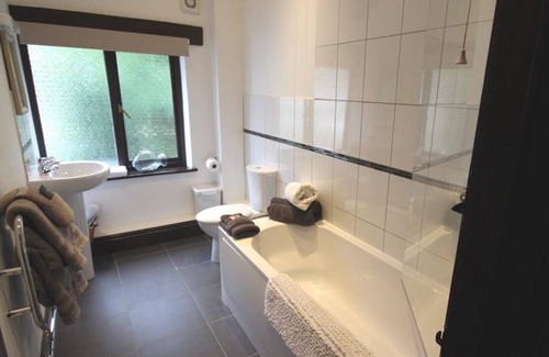 Liskeard Casa | Dolittles Den, a beautifully renovated barn situated in idyllic Cornish countryside