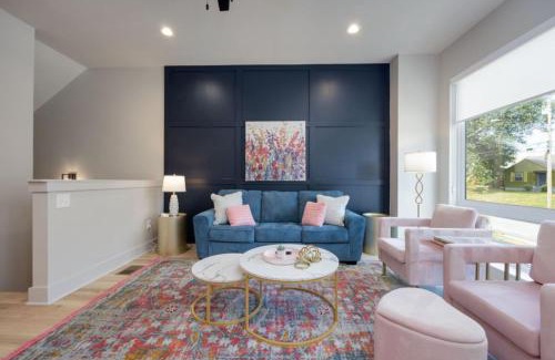 Radnor Casa | Dolly and Denim 4 Bedroom 4.5 Bath with Spacious Rooftop